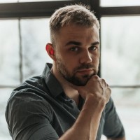 Ivan L.