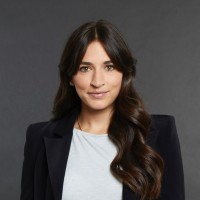 Nastassja Lara Burgunder