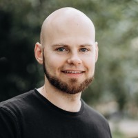 Ruslan H.