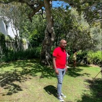 Vuyani Sidindi