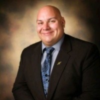 Luis Thompson, MBA