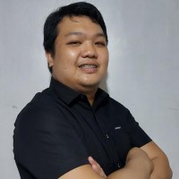 Robin De Jesus