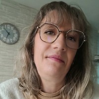 Karine Gomond
