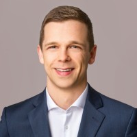 Dr. Thomas Köllmann