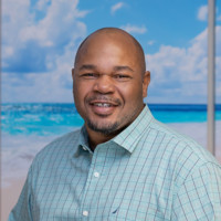 Malcolm Mayes