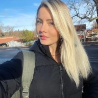 Julia Lambert