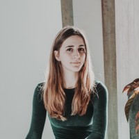 Jeanne Caron