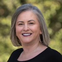 Lori E.