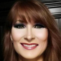 Lennette Hollister