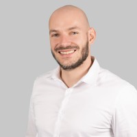 Stefan Bachmann