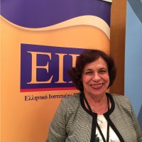 Νάνσυ Παπάκου