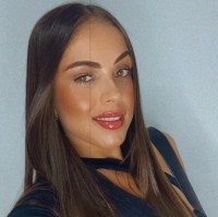 Larissa Pereira Quadros