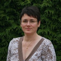 Lyn Davies