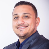 William Mora