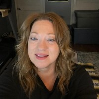 Sandra Hood