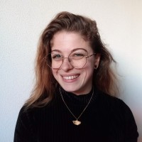 Natassia Burton
