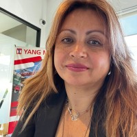 Flor Salazar