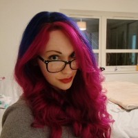 Mia Valentine