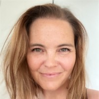 Carmen Bold