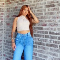 Itzel S.