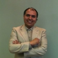 Dr. Miguel Angel Uribe Luna