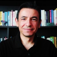 Dr. Tayfun Topaloğlu