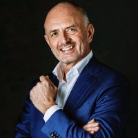Eric J. Snijders