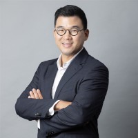 Duk Kim