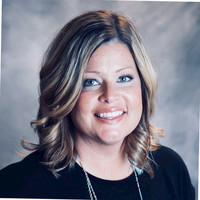 Jacki Leon, Mba