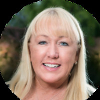 Tina Lenihan