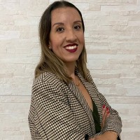 Angélica Almeida Reis