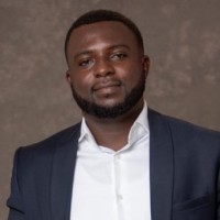 Enock Zoli