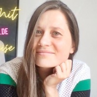 Daniela V.