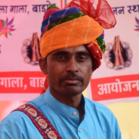 कवि मुकेश अमन