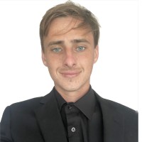 Zachary Aull