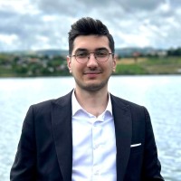 Hakan Di̇nçtürk