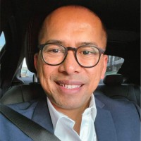 Hendri S.