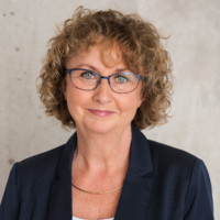 Dr. Christiane Wessel