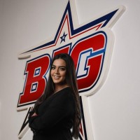 Carla Gil - Universal McGregor