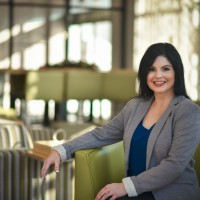Saundra Linscheid