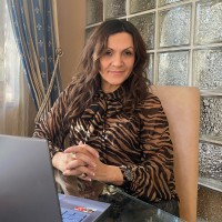 Erika Kővári