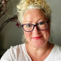 Elizabeth Tully