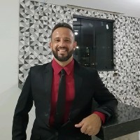Leandro Raphael