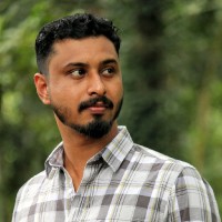 Dr Nandhakumar M