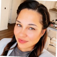 Ashley Burton (Author)
