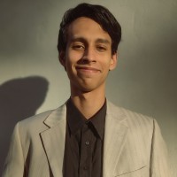 Jhonaire Flores