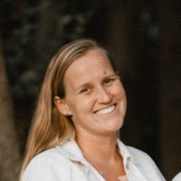 Stephanie Thomas
