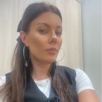 Силвия Манова