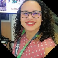 Larissa Cruz