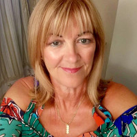 Yvonne Marr